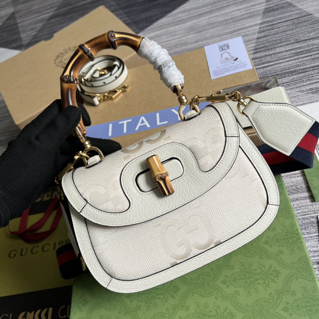 Gucci Satchel Bags